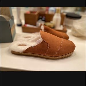 Toms Women’s Nova Leather Wrap Loafers